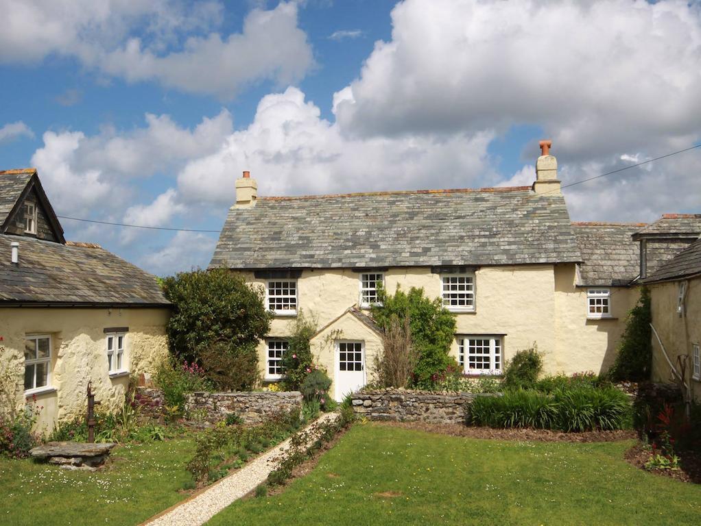 Higher Tresmorn Farm Bed & Breakfast Crackington Haven Exterior photo